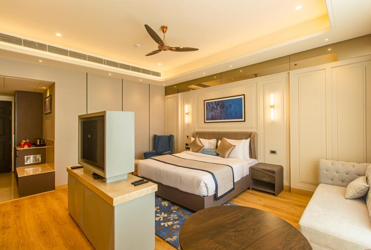 Hotel The Cove Wing Panchkula Exterior foto